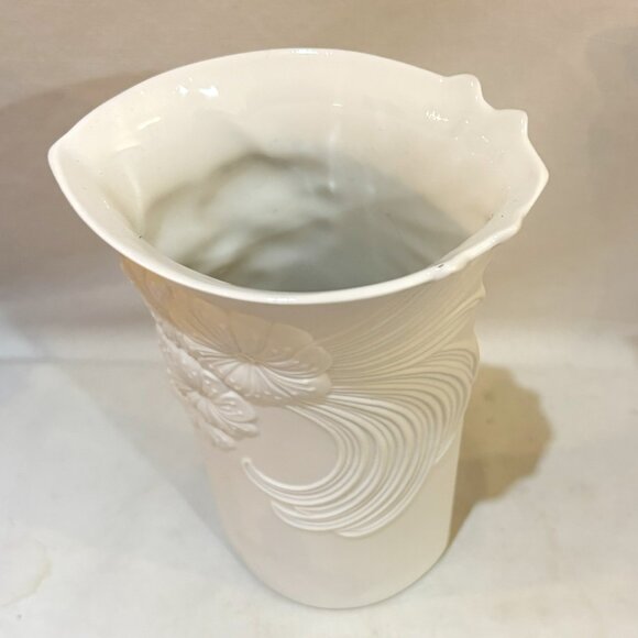 VTG AK Kaiser Germany Bisque White Porcelain Floral Vase - Picture 7 of 11